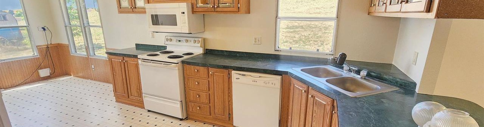 1st St, Endicott, Washington 99125, 3 Bedrooms Bedrooms, 0 ,2 BathroomsBathrooms,Manufactured Homes,For Sale,1st St,0,290210