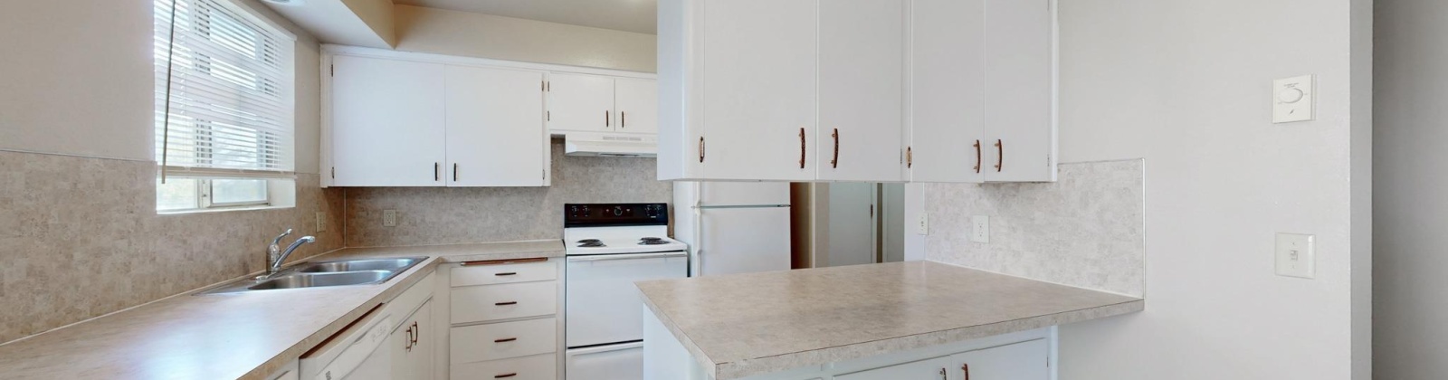 State, Pullman, Washington 99163, 12 Bedrooms Bedrooms, 0 ,6 BathroomsBathrooms,Multi-family,For Sale,State,0,290235