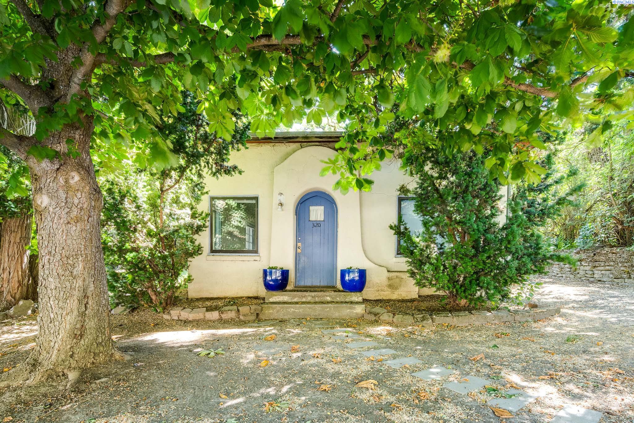 Spring St., Pullman, Washington 99163-2524, 3 Bedrooms Bedrooms, 0 ,2 BathroomsBathrooms,Multi-family,For Sale,Spring St.,0,290247