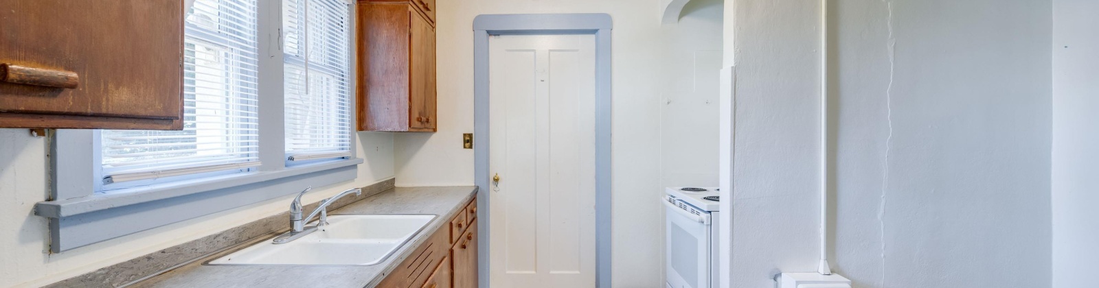 Spring St., Pullman, Washington 99163-2524, 3 Bedrooms Bedrooms, 0 ,2 BathroomsBathrooms,Multi-family,For Sale,Spring St.,0,290247