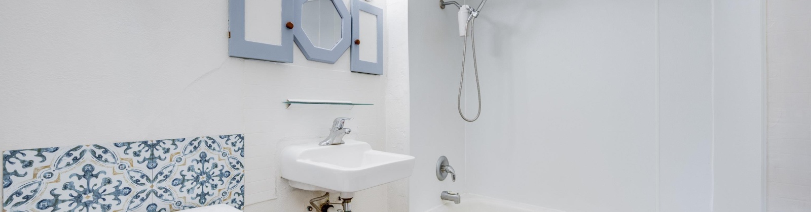 Spring St., Pullman, Washington 99163-2524, 3 Bedrooms Bedrooms, 0 ,2 BathroomsBathrooms,Multi-family,For Sale,Spring St.,0,290247