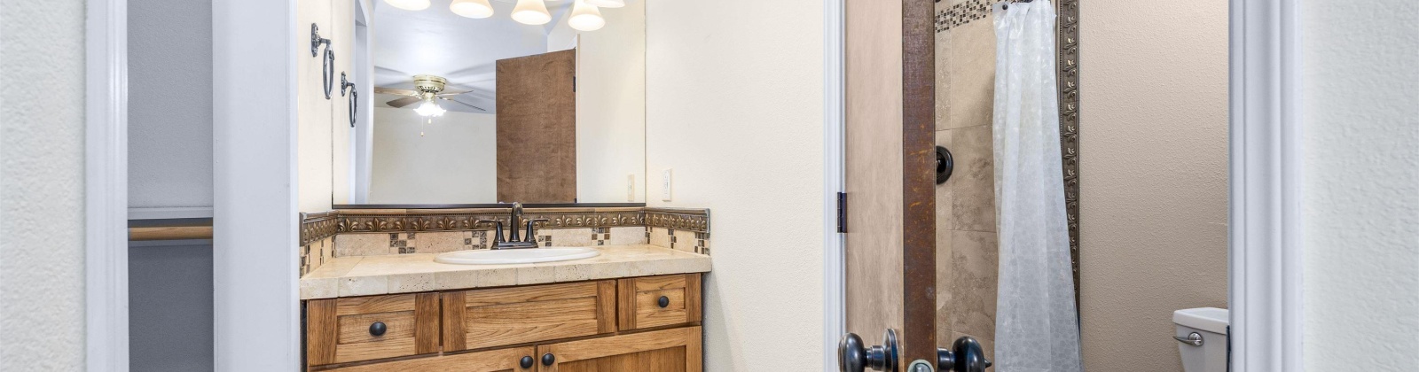 Silverwood Drive, Richland, Washington 99352, 3 Bedrooms Bedrooms, 0 ,2 BathroomsBathrooms,Houses,For Sale,Silverwood Drive,0,290239