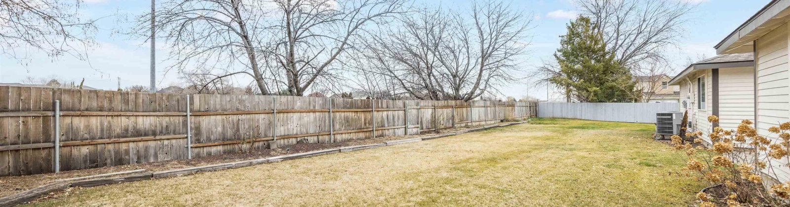 Silverwood Drive, Richland, Washington 99352, 3 Bedrooms Bedrooms, 0 ,2 BathroomsBathrooms,Houses,For Sale,Silverwood Drive,0,290239