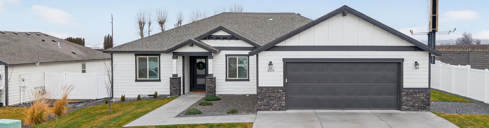 Vineyard St, Grandview, Washington 98930, 3 Bedrooms Bedrooms, 0 ,2 BathroomsBathrooms,Houses,For Sale,Vineyard St,0,290228