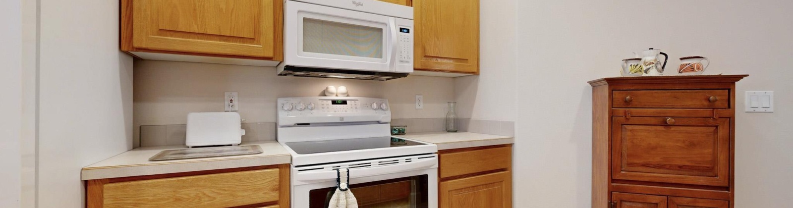 Hilo Court, West Richland, Washington 99353, 4 Bedrooms Bedrooms, 0 ,3 BathroomsBathrooms,Houses,For Sale,Hilo Court,0,290232