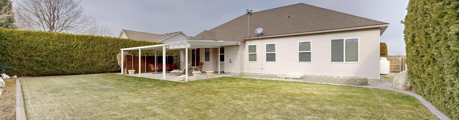 Hilo Court, West Richland, Washington 99353, 4 Bedrooms Bedrooms, 0 ,3 BathroomsBathrooms,Houses,For Sale,Hilo Court,0,290232