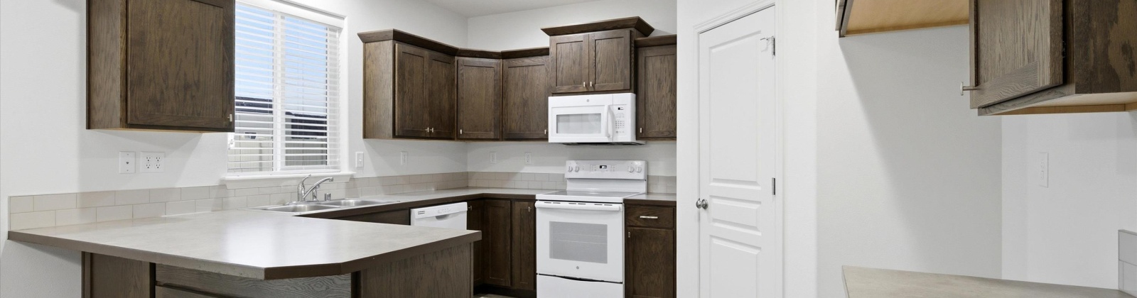 22nd Ave, Kennewick, Washington 99337, 4 Bedrooms Bedrooms, 0 ,3 BathroomsBathrooms,Houses,For Sale,22nd Ave,0,290252