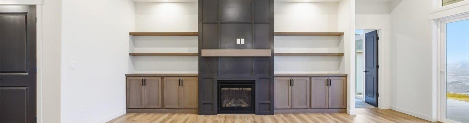 Thebes St, West Richland, Washington 99353, 4 Bedrooms Bedrooms, 0 ,4 BathroomsBathrooms,Houses,For Sale,Thebes St,0,290255