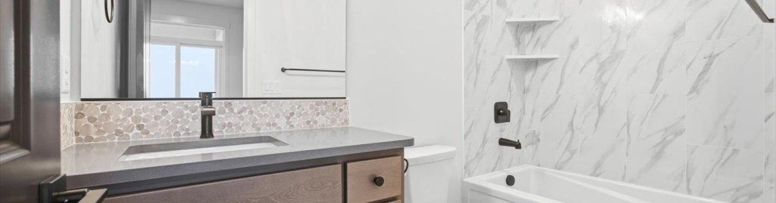 Thebes St, West Richland, Washington 99353, 4 Bedrooms Bedrooms, 0 ,4 BathroomsBathrooms,Houses,For Sale,Thebes St,0,290255