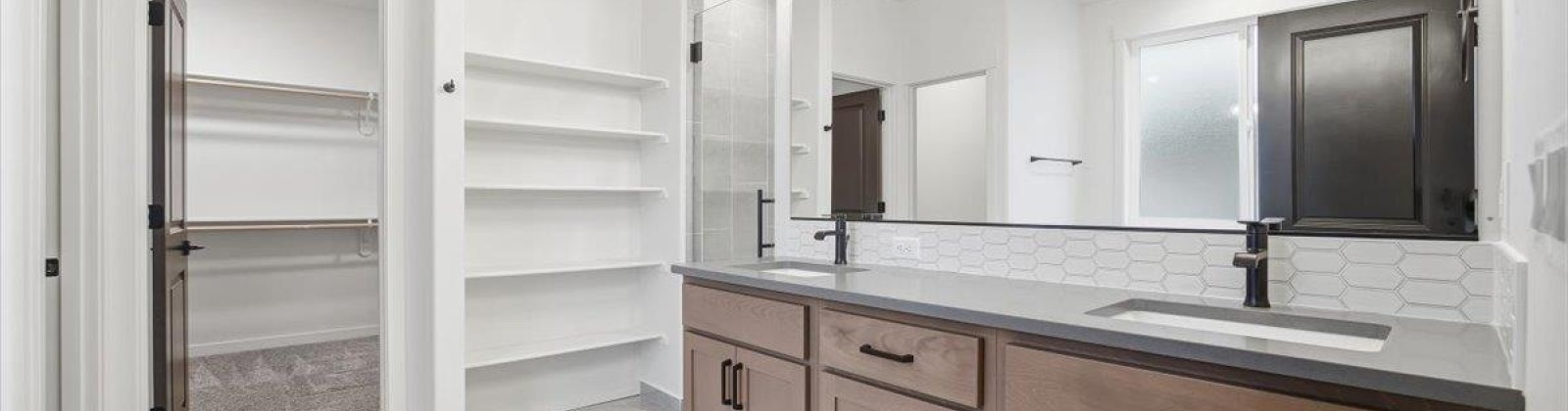 Thebes St, West Richland, Washington 99353, 4 Bedrooms Bedrooms, 0 ,4 BathroomsBathrooms,Houses,For Sale,Thebes St,0,290255