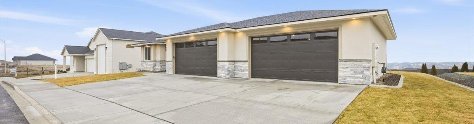 Thebes St, West Richland, Washington 99353, 4 Bedrooms Bedrooms, 0 ,4 BathroomsBathrooms,Houses,For Sale,Thebes St,0,290255