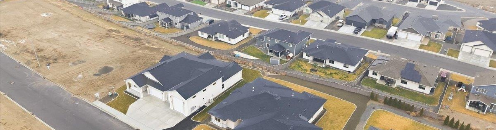 Thebes St, West Richland, Washington 99353, 4 Bedrooms Bedrooms, 0 ,4 BathroomsBathrooms,Houses,For Sale,Thebes St,0,290255