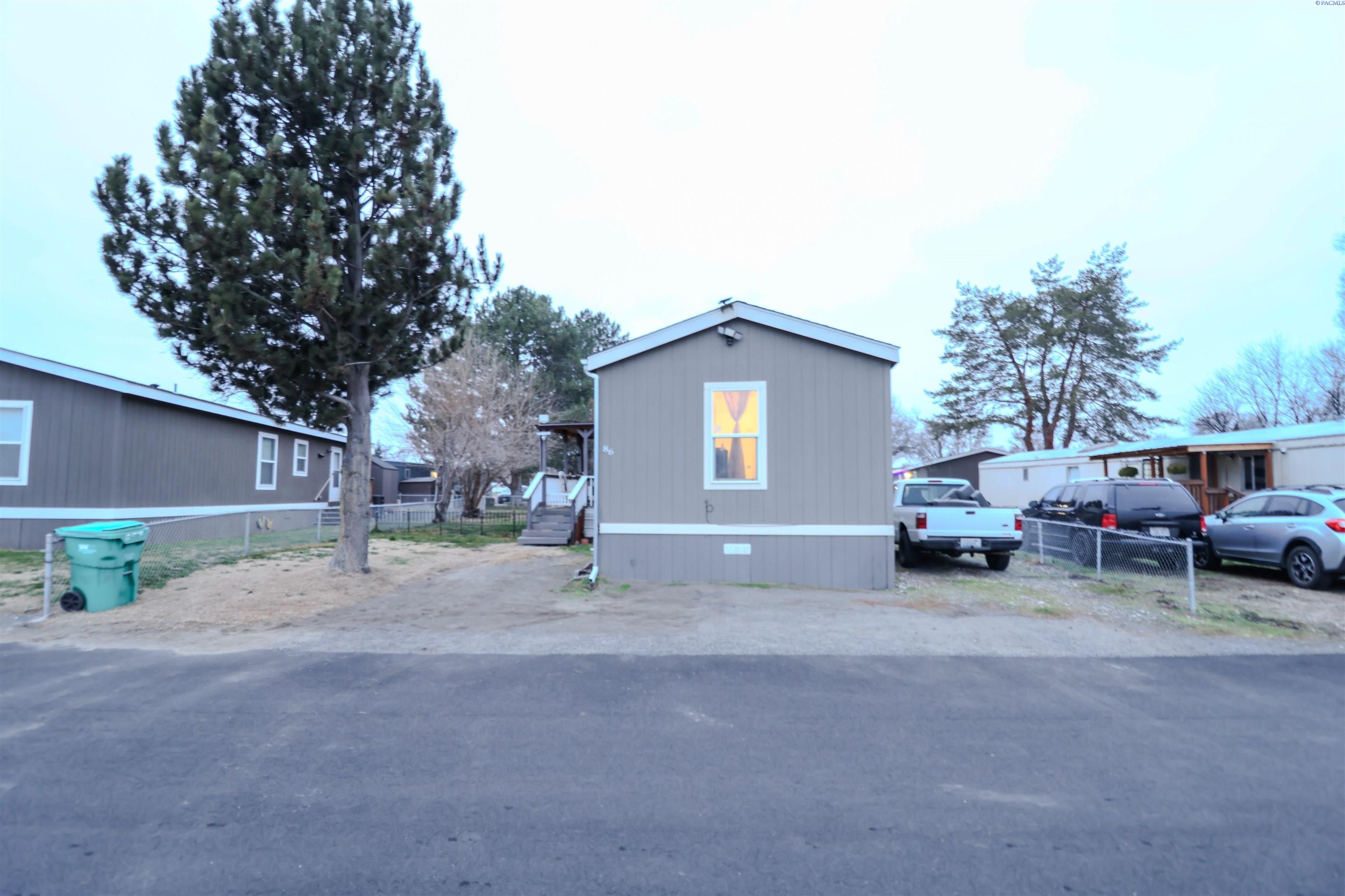 Bowles Rd Space 86, Kennewick, Washington 99337, 3 Bedrooms Bedrooms, 0 ,2 BathroomsBathrooms,Manufactured Homes,For Sale,Bowles Rd Space 86,0,290280