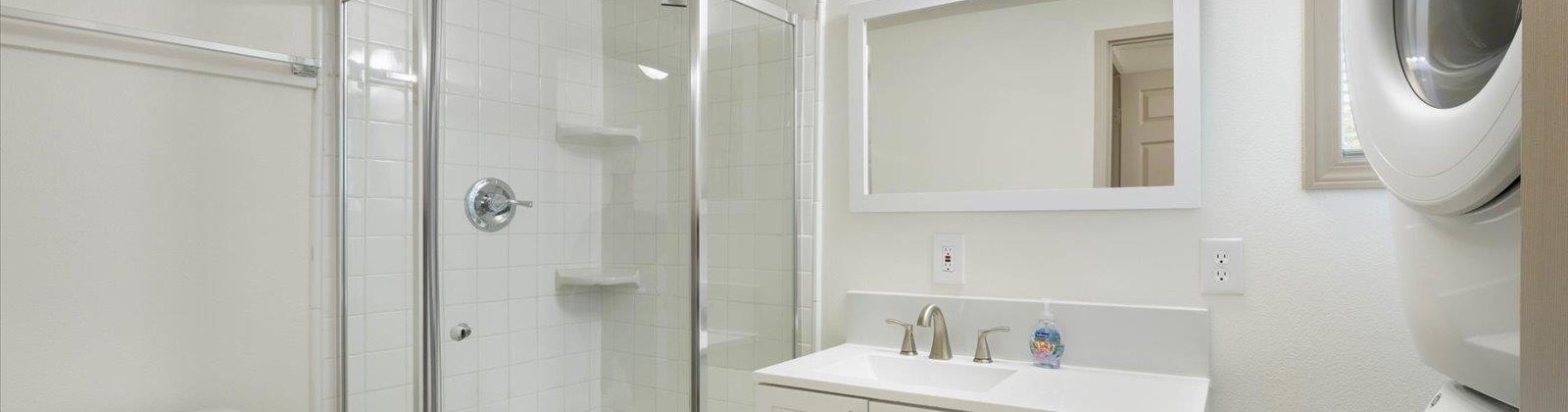 Frontage Rd, Pasco, Washington 99301, 4 Bedrooms Bedrooms, 0 ,2 BathroomsBathrooms,Houses,For Sale,Frontage Rd,0,287537