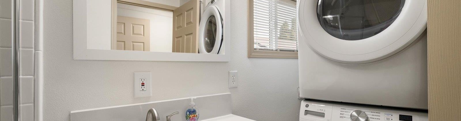 Frontage Rd, Pasco, Washington 99301, 4 Bedrooms Bedrooms, 0 ,2 BathroomsBathrooms,Houses,For Sale,Frontage Rd,0,287537