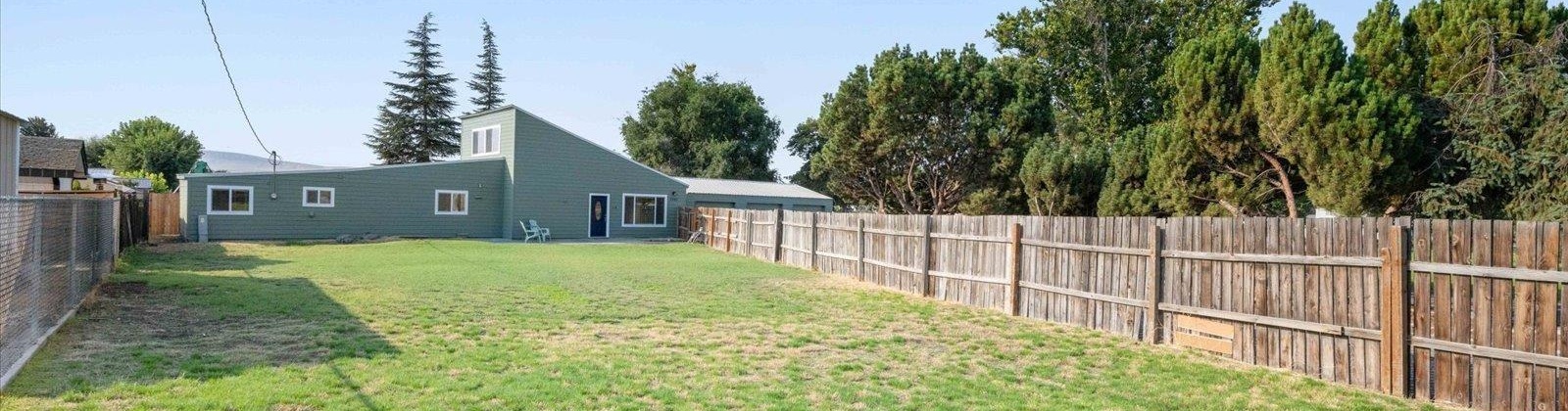 Frontage Rd, Pasco, Washington 99301, 4 Bedrooms Bedrooms, 0 ,2 BathroomsBathrooms,Houses,For Sale,Frontage Rd,0,287537