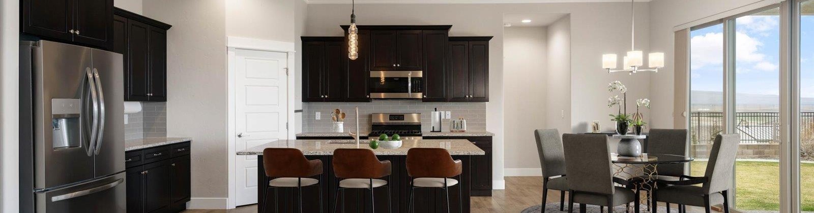 Napoli Street, West Richland, Washington 99353, 3 Bedrooms Bedrooms, 0 ,4 BathroomsBathrooms,Houses,For Sale,Napoli Street,0,290287