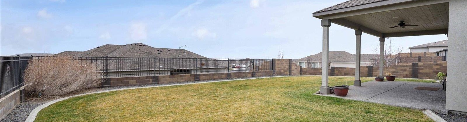 Napoli Street, West Richland, Washington 99353, 3 Bedrooms Bedrooms, 0 ,4 BathroomsBathrooms,Houses,For Sale,Napoli Street,0,290287