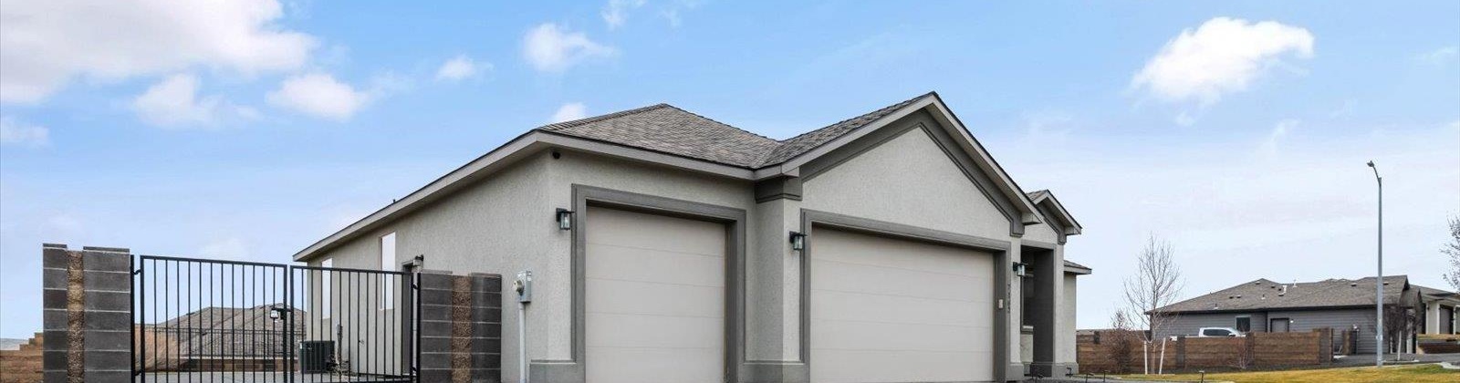 Napoli Street, West Richland, Washington 99353, 3 Bedrooms Bedrooms, 0 ,4 BathroomsBathrooms,Houses,For Sale,Napoli Street,0,290287