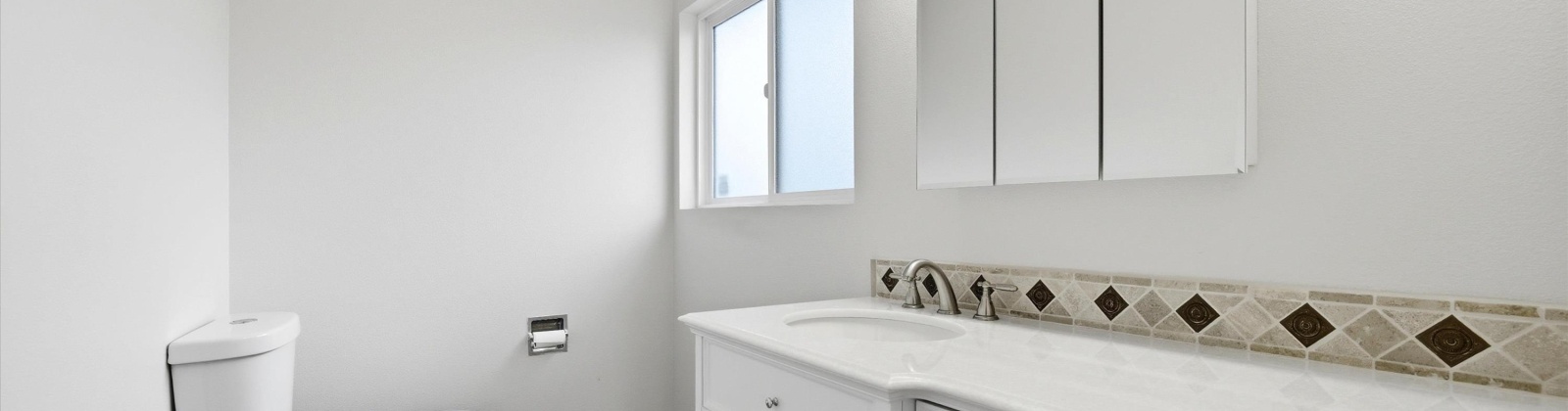 14Th Pl, Kennewick, Washington 99337, 3 Bedrooms Bedrooms, 0 ,2 BathroomsBathrooms,Houses,For Sale,14Th Pl,0,290286