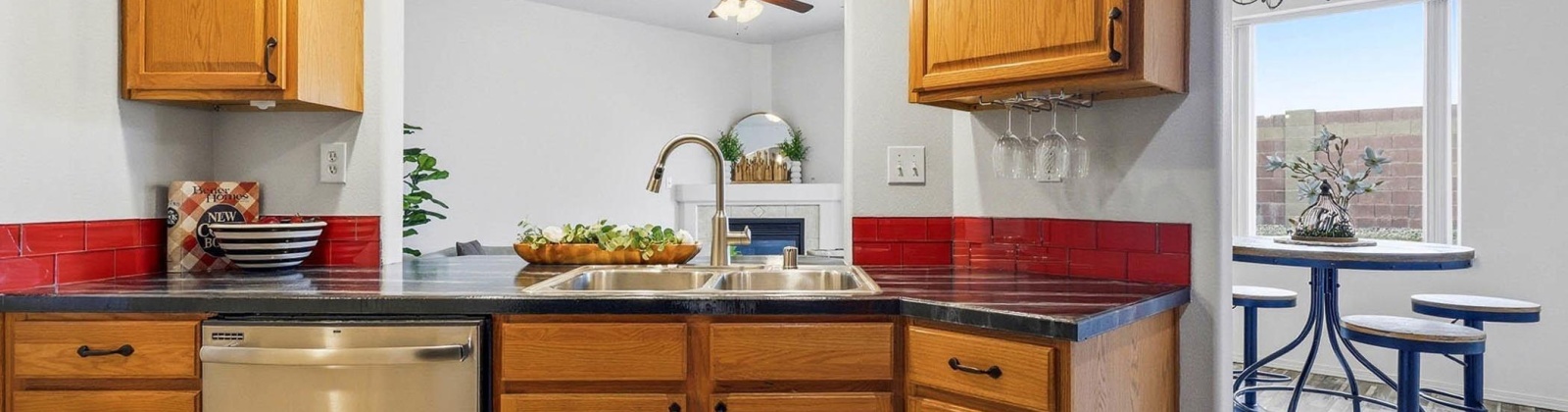 Mia Court, Pasco, Washington 99301, 2 Bedrooms Bedrooms, 0 ,3 BathroomsBathrooms,Condos/townhomes,For Sale,Mia Court,0,290283