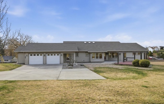 Clifford, Pullman, Washington 99163, 4 Bedrooms Bedrooms, 0 ,3 BathroomsBathrooms,Houses,For Sale,Clifford,0,290298