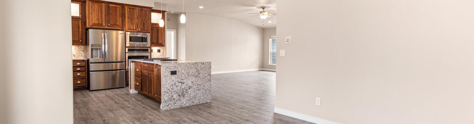 Yellowstone Avenue, Kennewick, Washington 99336, 3 Bedrooms Bedrooms, 0 ,2 BathroomsBathrooms,Manufactured Homes,For Sale,Yellowstone Avenue,0,290301