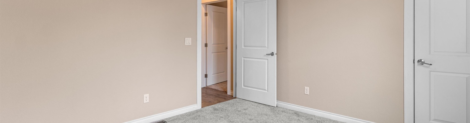 Yellowstone Avenue, Kennewick, Washington 99336, 3 Bedrooms Bedrooms, 0 ,2 BathroomsBathrooms,Manufactured Homes,For Sale,Yellowstone Avenue,0,290301