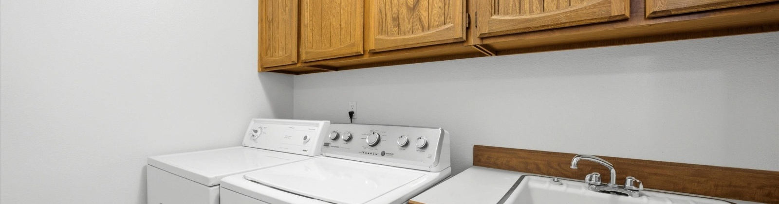 Hood Ave D 103, Kennewick, Washington 99336, 2 Bedrooms Bedrooms, 0 ,2 BathroomsBathrooms,Condos/townhomes,For Sale,Hood Ave D 103,0,290303