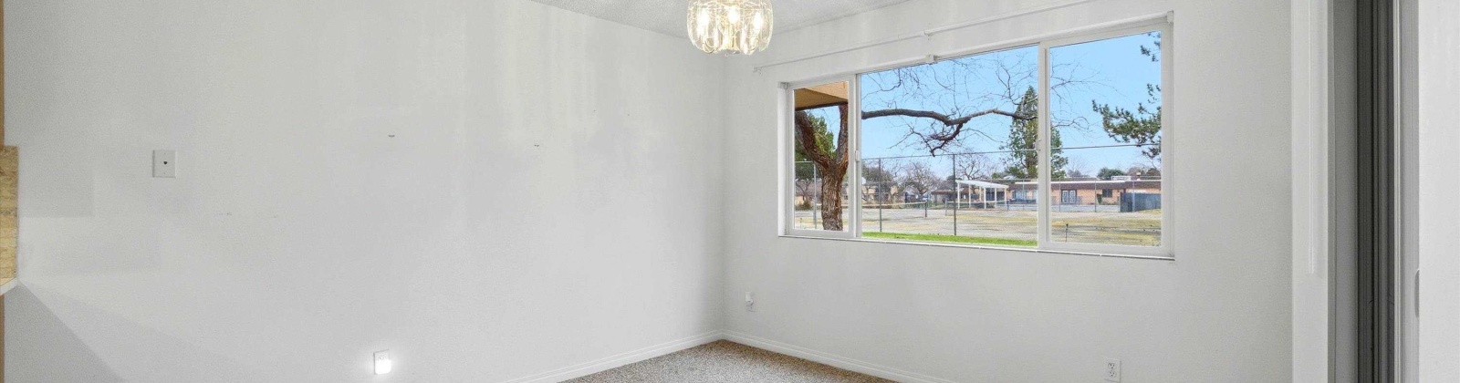 Hood Ave D 103, Kennewick, Washington 99336, 2 Bedrooms Bedrooms, 0 ,2 BathroomsBathrooms,Condos/townhomes,For Sale,Hood Ave D 103,0,290303