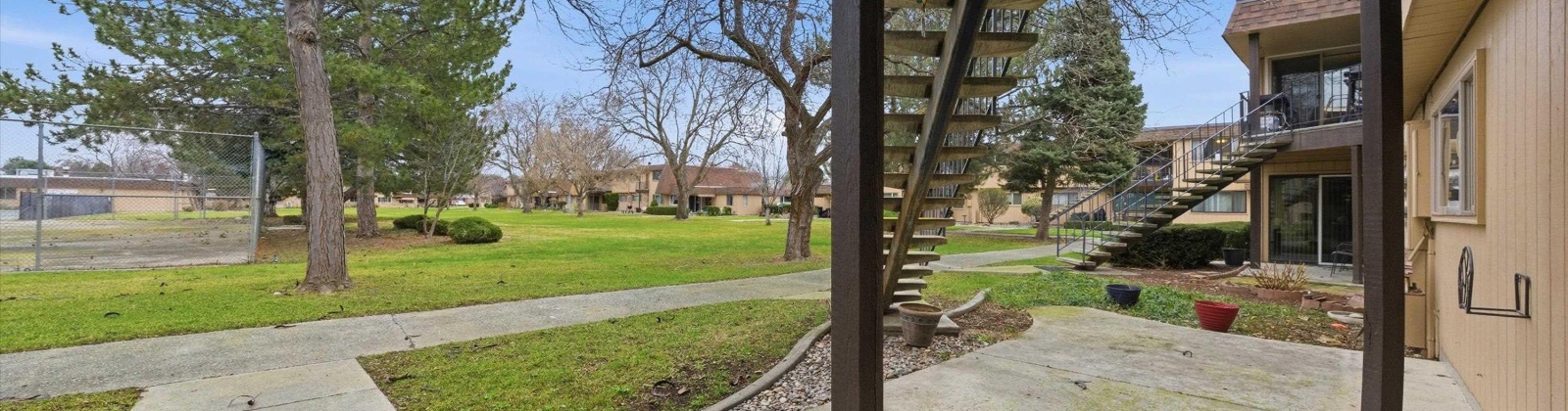 Hood Ave D 103, Kennewick, Washington 99336, 2 Bedrooms Bedrooms, 0 ,2 BathroomsBathrooms,Condos/townhomes,For Sale,Hood Ave D 103,0,290303