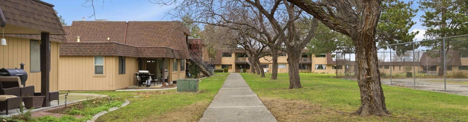 Hood Ave D 103, Kennewick, Washington 99336, 2 Bedrooms Bedrooms, 0 ,2 BathroomsBathrooms,Condos/townhomes,For Sale,Hood Ave D 103,0,290303