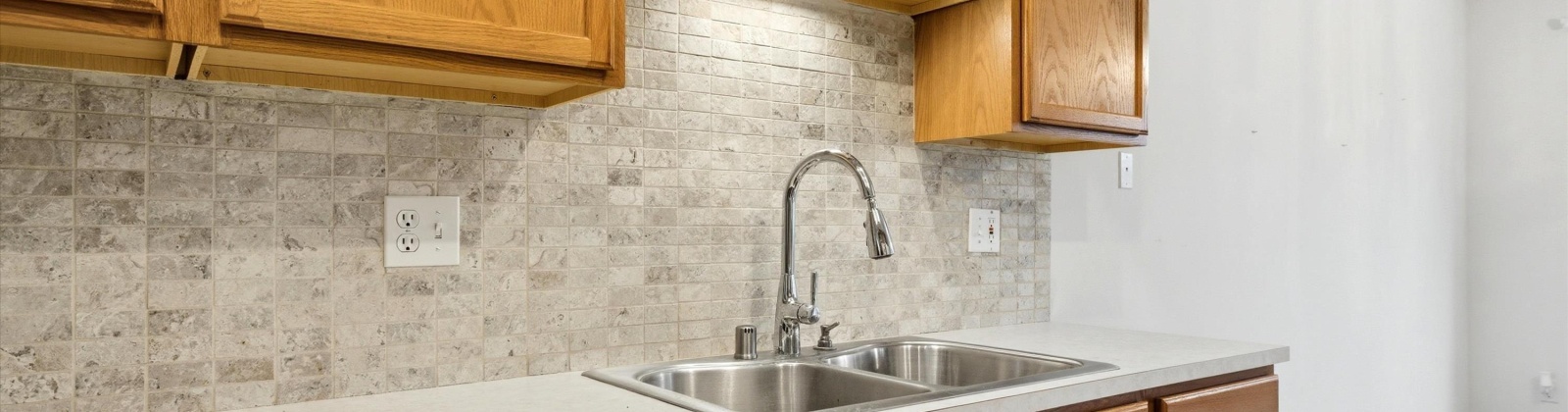 Hood Ave D 103, Kennewick, Washington 99336, 2 Bedrooms Bedrooms, 0 ,2 BathroomsBathrooms,Condos/townhomes,For Sale,Hood Ave D 103,0,290303