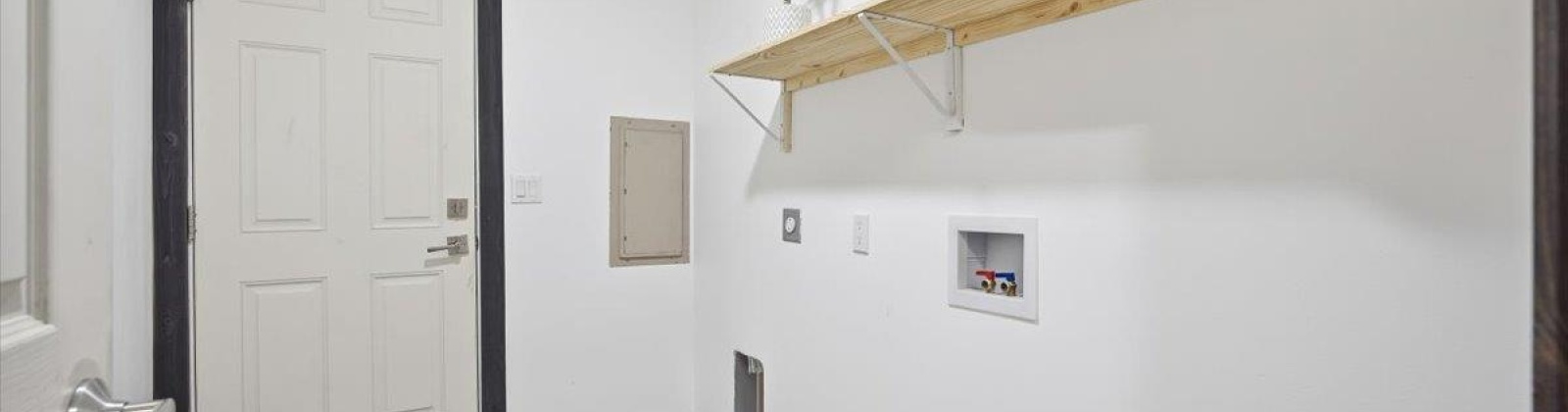 16th Ave, Pasco, Washington 99301, 4 Bedrooms Bedrooms, 0 ,2 BathroomsBathrooms,Multi-family,For Sale,16th Ave,0,290309