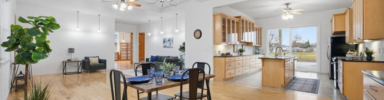 Cascade, Kennewick, Washington 99337, 3 Bedrooms Bedrooms, 0 ,3 BathroomsBathrooms,Houses,For Sale,Cascade,0,290322