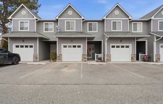 Condos/townhomes For Sale