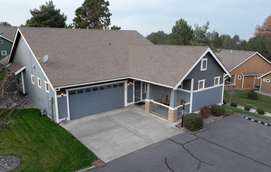 Condos/townhomes For Sale