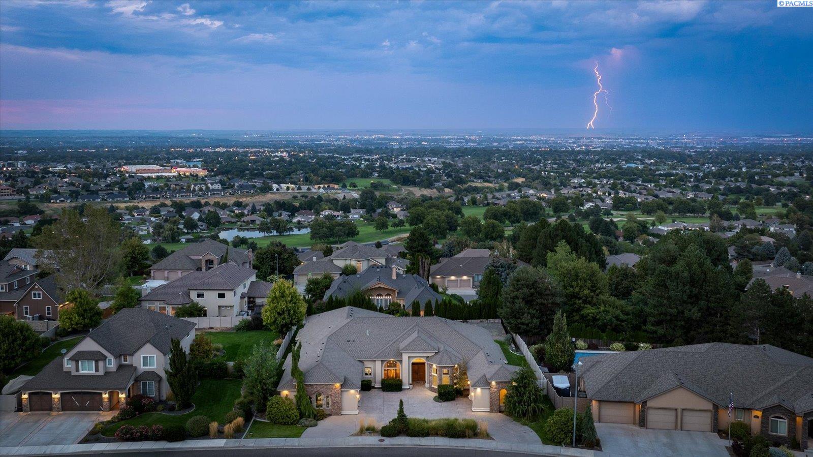 46th, Kennewick, Washington 99337, 4 Bedrooms Bedrooms, 0 ,4 BathroomsBathrooms,Houses,For Sale,46th,0,287446