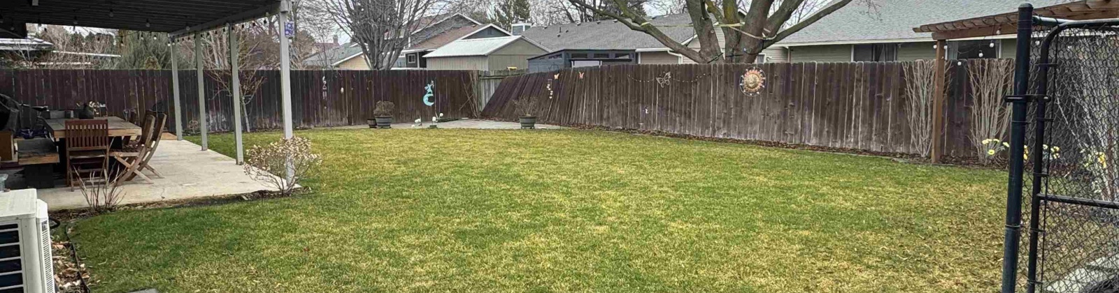 Louisiana St, Kennewick, Washington 99336, 4 Bedrooms Bedrooms, 0 ,2 BathroomsBathrooms,Houses,For Sale,Louisiana St,0,290364