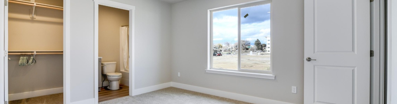 Clearwater Dr, Kennewick, Washington 99336, 3 Bedrooms Bedrooms, 0 ,3 BathroomsBathrooms,Houses,For Sale,Clearwater Dr,0,290366