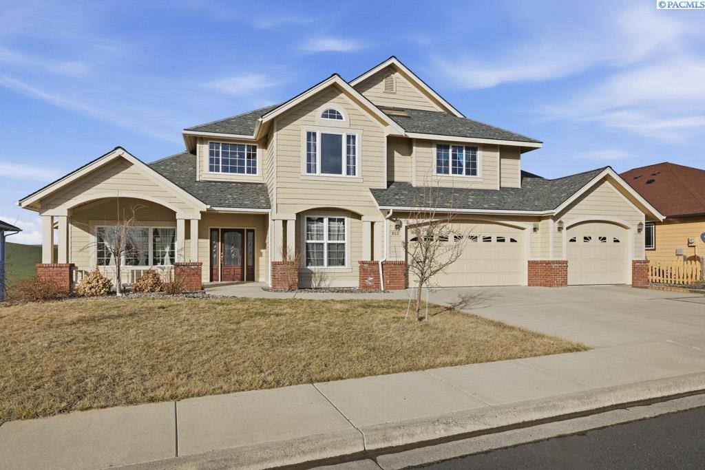 Palouse View Ct, Pullman, Washington 99163, 5 Bedrooms Bedrooms, 0 ,4 BathroomsBathrooms,Houses,For Sale,Palouse View Ct,0,290373