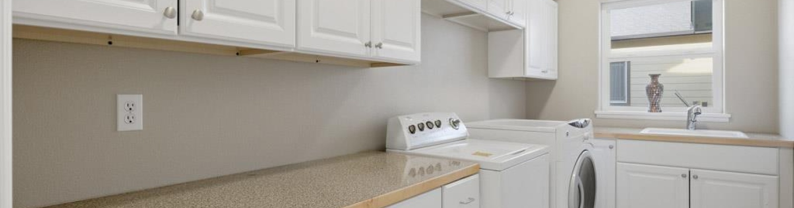 Palouse View Ct, Pullman, Washington 99163, 5 Bedrooms Bedrooms, 0 ,4 BathroomsBathrooms,Houses,For Sale,Palouse View Ct,0,290373