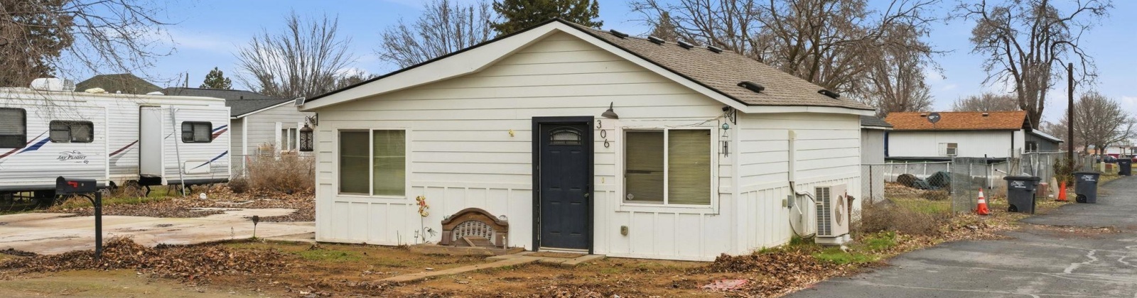 5th St, Warden, Washington 98857, 2 Bedrooms Bedrooms, 0 ,1 BathroomBathrooms,Houses,For Sale,5th St,0,290394