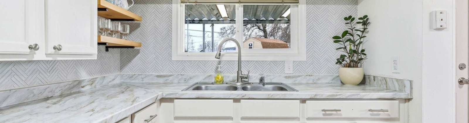 Snow, Richland, Washington 99352, 3 Bedrooms Bedrooms, 0 ,1 BathroomBathrooms,Houses,For Sale,Snow,0,290389