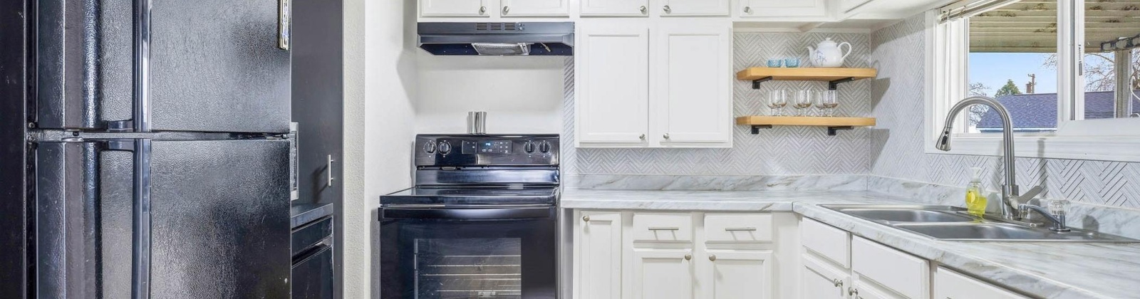 Snow, Richland, Washington 99352, 3 Bedrooms Bedrooms, 0 ,1 BathroomBathrooms,Houses,For Sale,Snow,0,290389