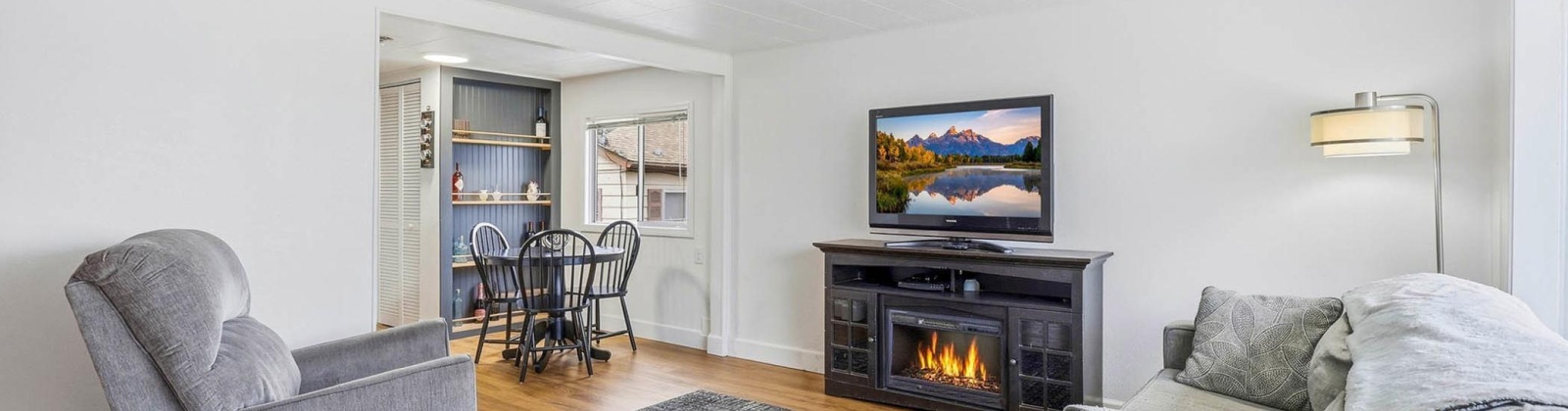 Snow, Richland, Washington 99352, 3 Bedrooms Bedrooms, 0 ,1 BathroomBathrooms,Houses,For Sale,Snow,0,290389