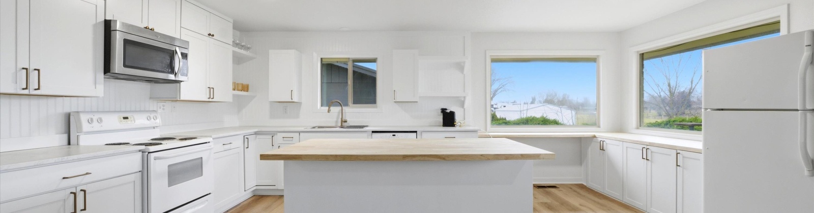 Dradie St, Pasco, Washington 99301, 4 Bedrooms Bedrooms, 0 ,2 BathroomsBathrooms,Houses,For Sale,Dradie St,0,290386