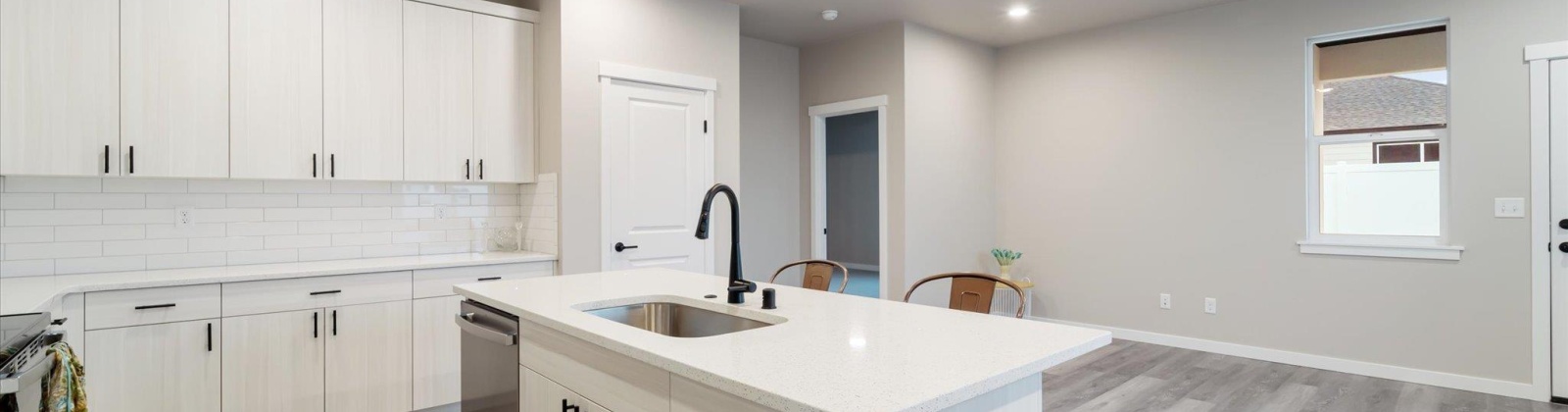 Nuthatch St, Richland, Washington 99352, 3 Bedrooms Bedrooms, 0 ,2 BathroomsBathrooms,Houses,For Sale,Nuthatch St,0,290385