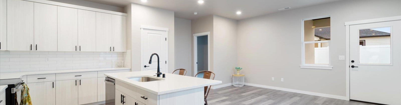 Nuthatch St, Richland, Washington 99352, 3 Bedrooms Bedrooms, 0 ,2 BathroomsBathrooms,Houses,For Sale,Nuthatch St,0,290385