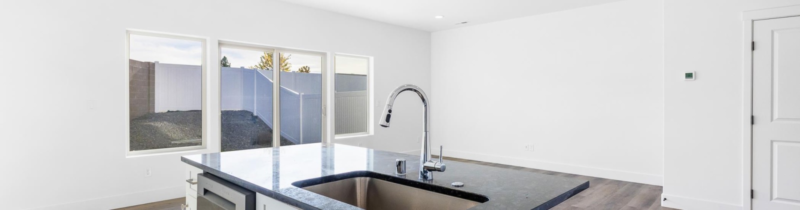 Grapevine Ct, West Richland, Washington 99353, 3 Bedrooms Bedrooms, 0 ,3 BathroomsBathrooms,Condos/townhomes,For Sale,Grapevine Ct,0,290418